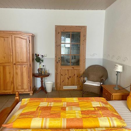 Ferienwohnung Minnies-Schiefertraum Brauneberg Esterno foto