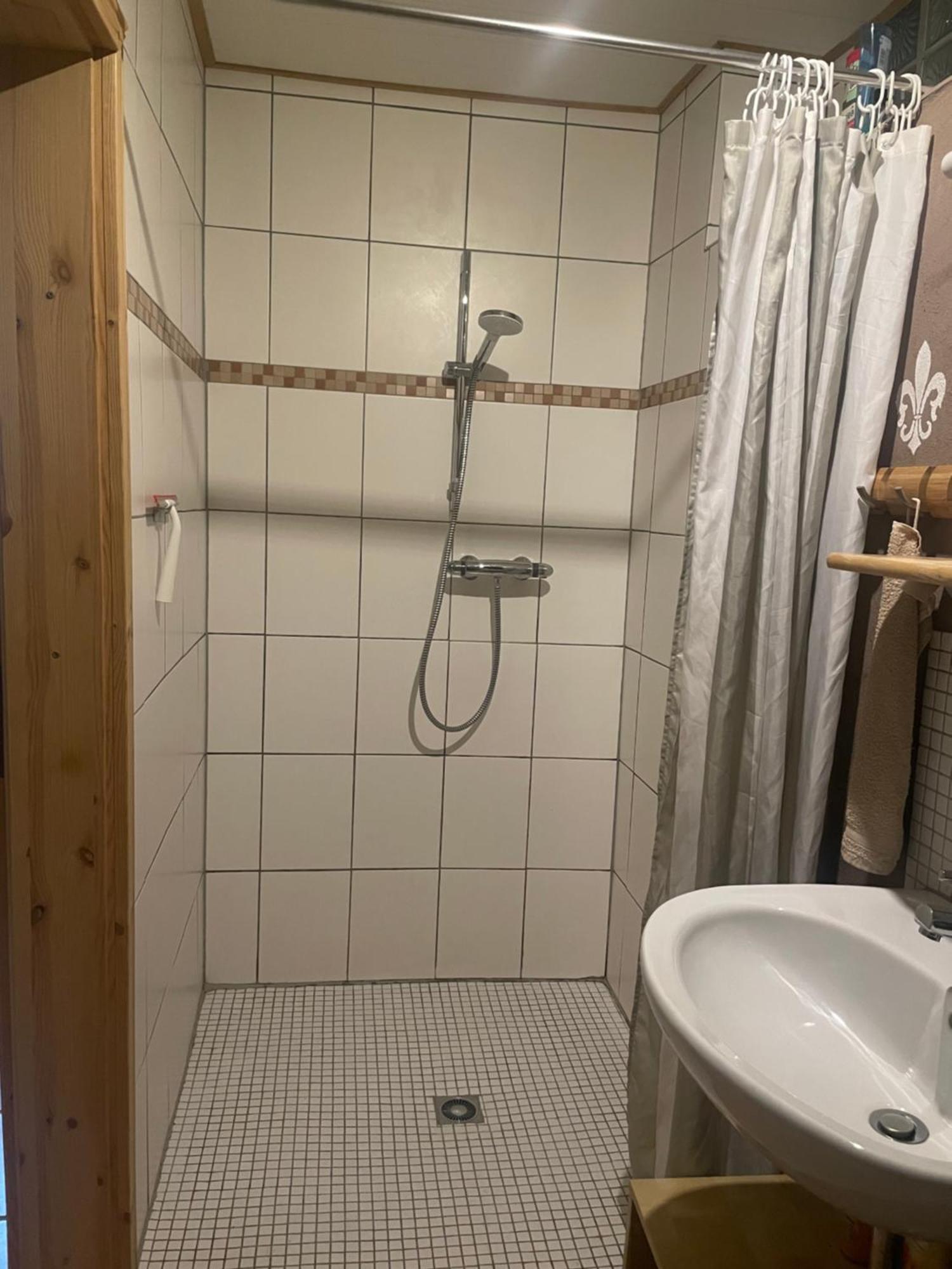 Ferienwohnung Minnies-Schiefertraum Brauneberg Esterno foto